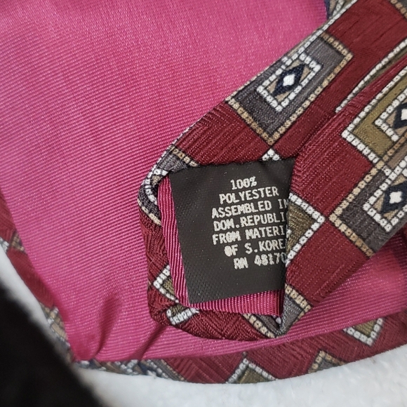 Andhurst tie - Picture 4 of 4